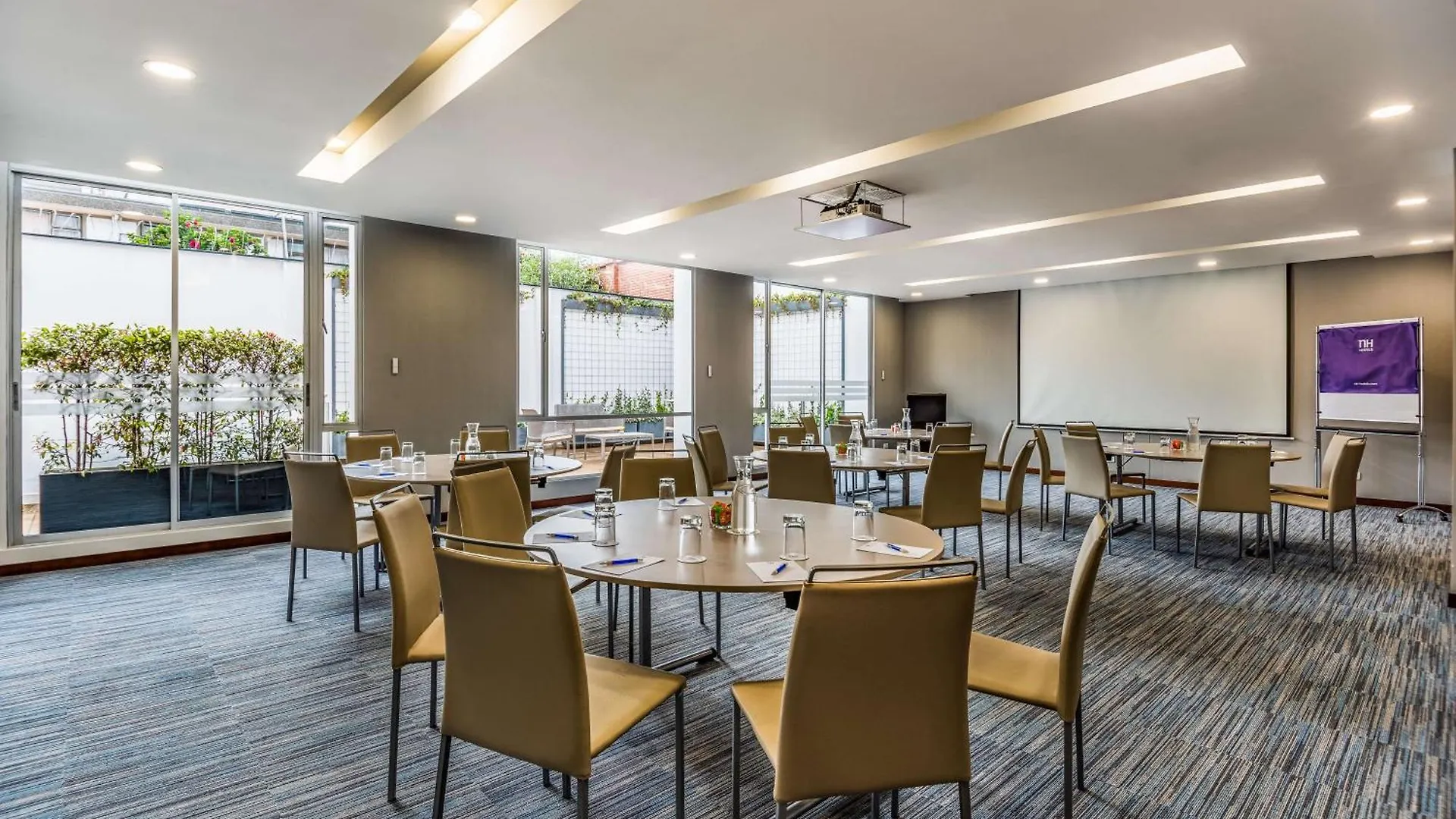 Hotel Nh Bogota Urban 93 Royal 4*,