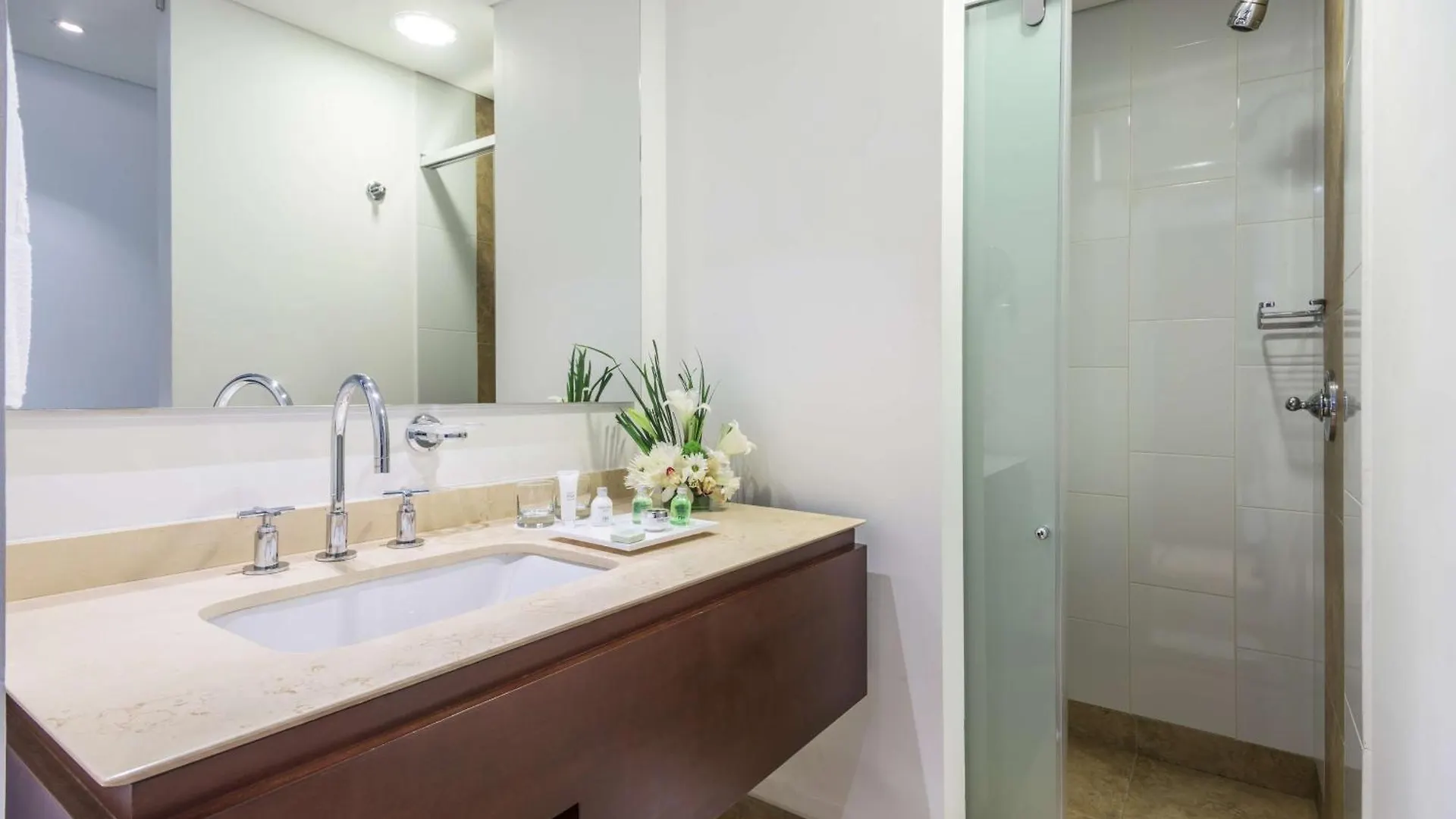 Hotel Nh Bogota Urban 93 Royal 4*,