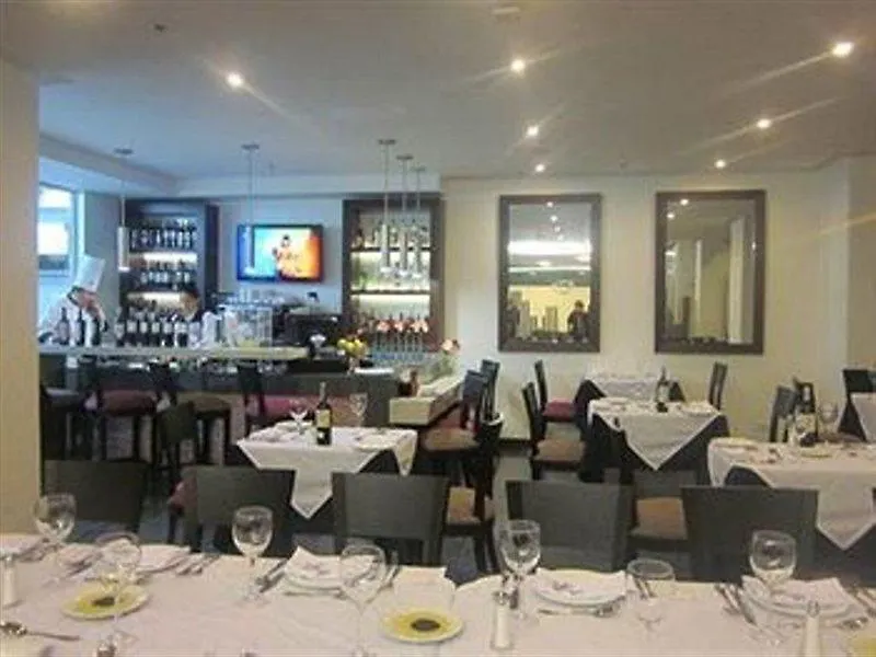 Nh Bogota Urban 93 Royal Hotel